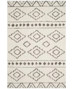 Safavieh Parta 4' X 6' Area Rug