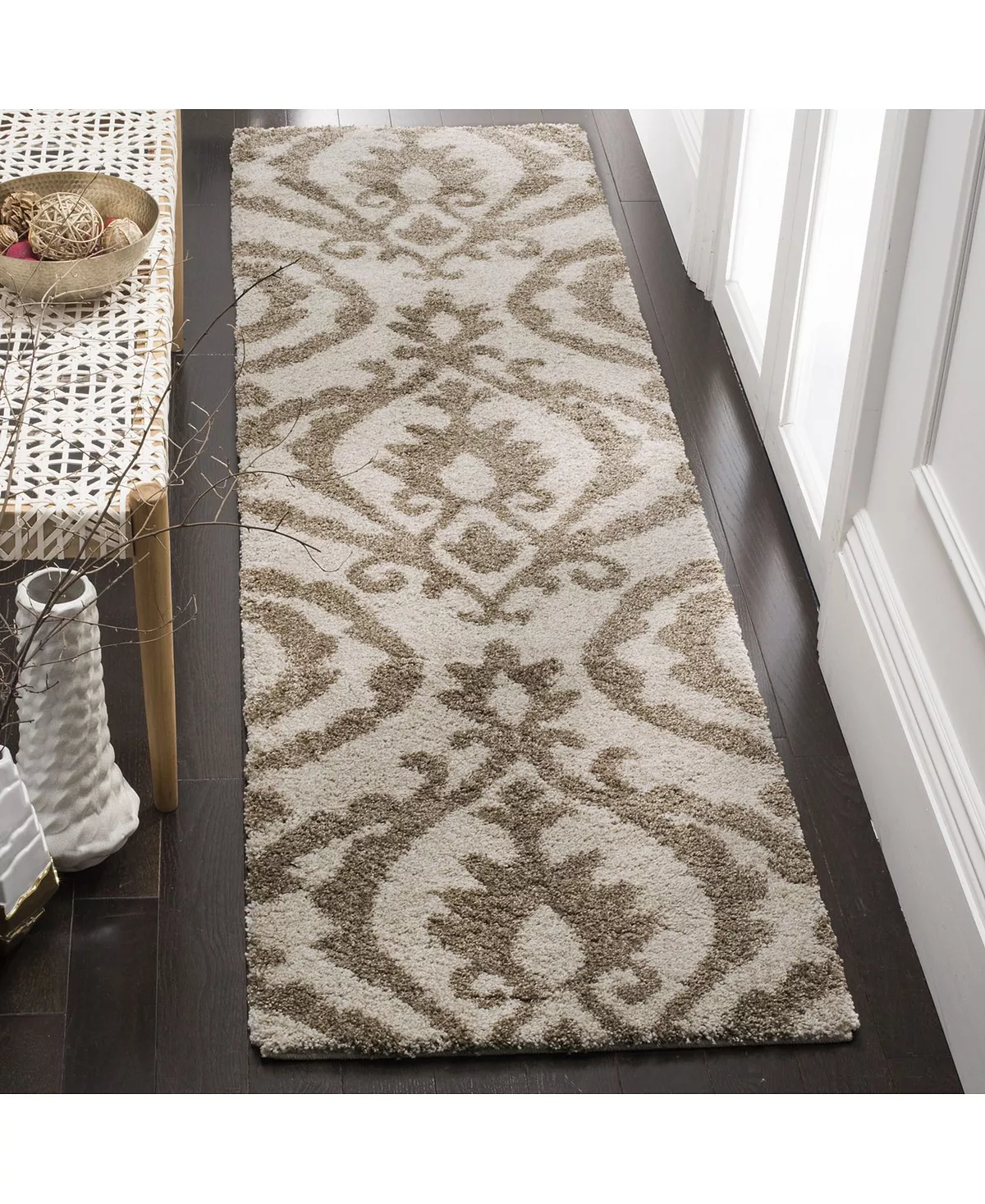 Safavieh G Cream And Beige 2'3 X 8' Runner Area Rug 4 Safavieh G Cream And Beige 2'3 X 8' Runner Area Rug - Image 2