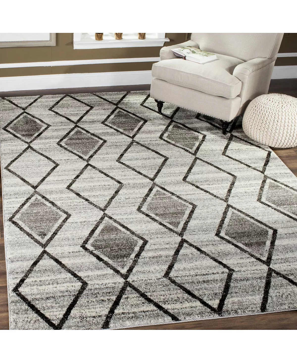 Safavieh Tunisia 6'7 X 9'2 Area Rug 6 Safavieh Tunisia 6'7 X 9'2 Area Rug - Image 4