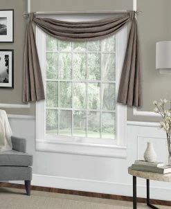 Elrene Leila Matelasse 52x144 Beaded Window Valance -Chic Home Store 12045363 fpx