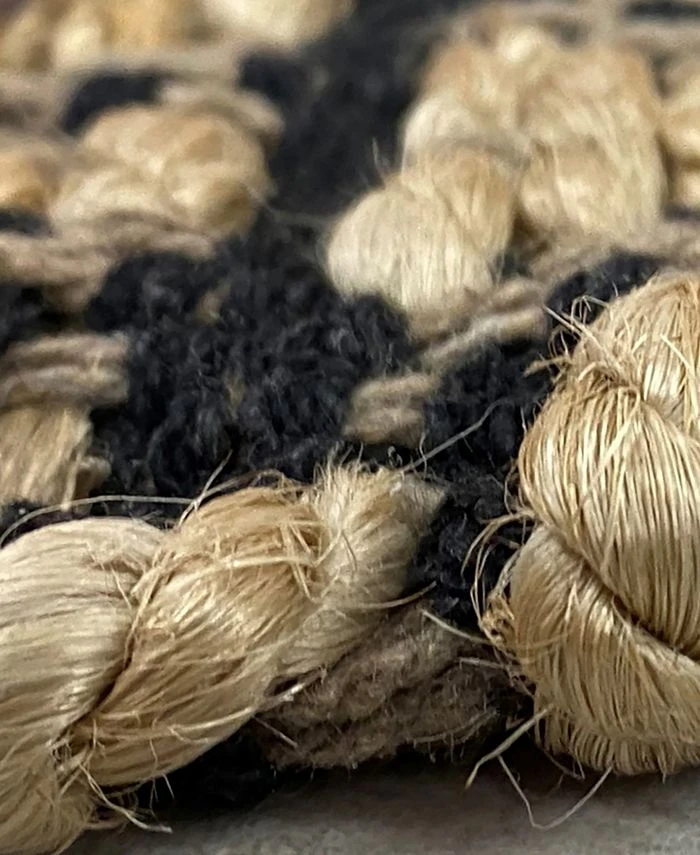 LR Home Jewel JWL99641 5' X 7' Area Rug 6 LR Home Jewel JWL99641 5' X 7' Area Rug - Image 4