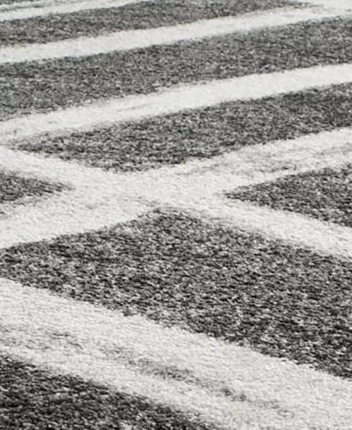 Safavieh Adirondack Charcoal And Ivory 4' X 4' Round Area Rug 6 Safavieh Adirondack Charcoal And Ivory 4' X 4' Round Area Rug - Image 4